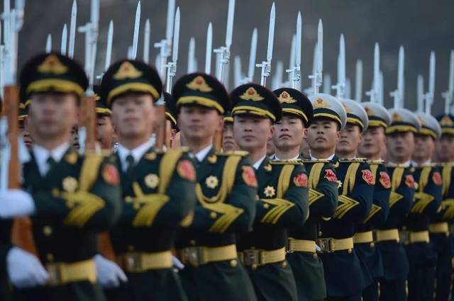 致敬，最可愛的人